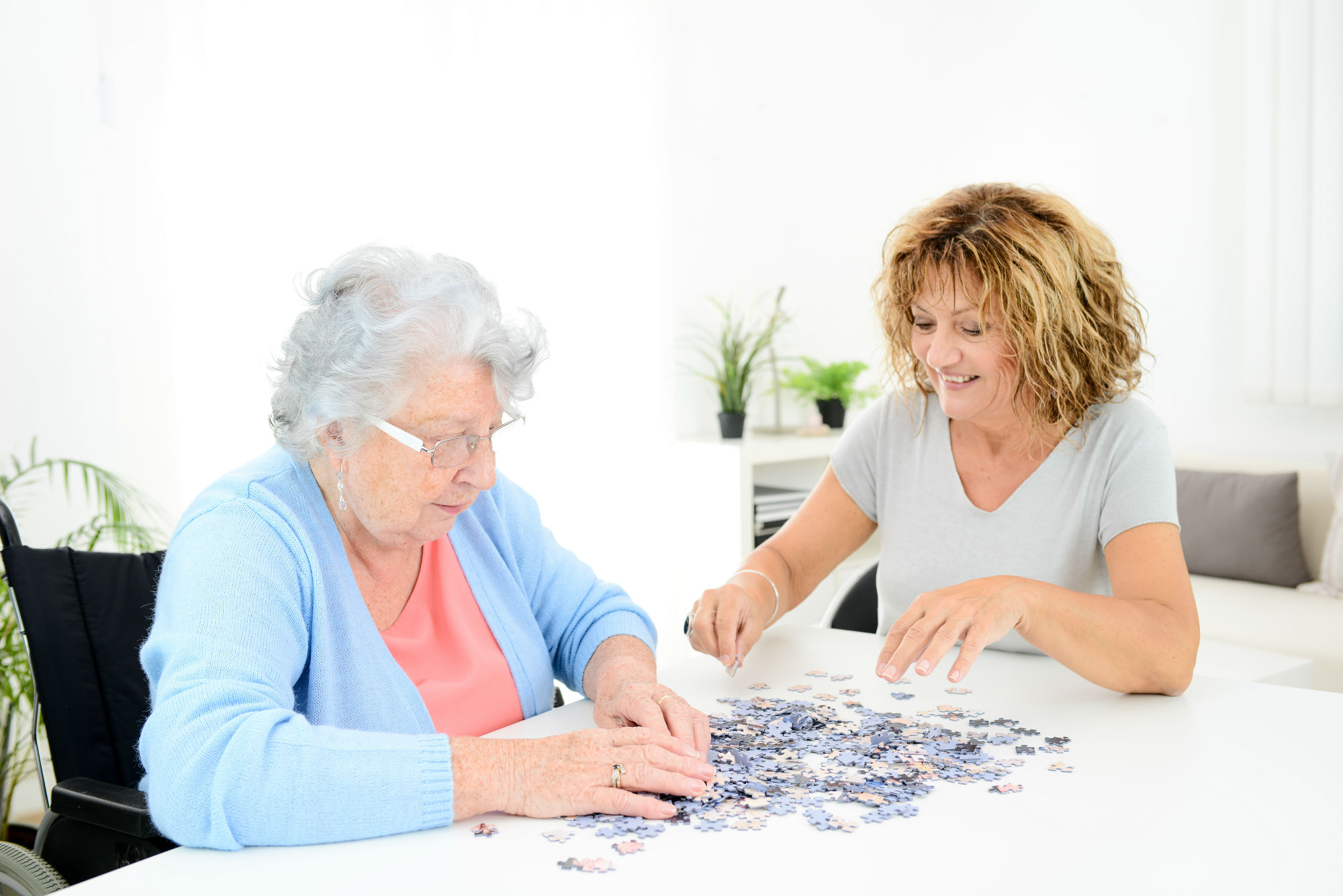 Reducing Stress And Anxiety In People With Dementia - Sonata Senior Living