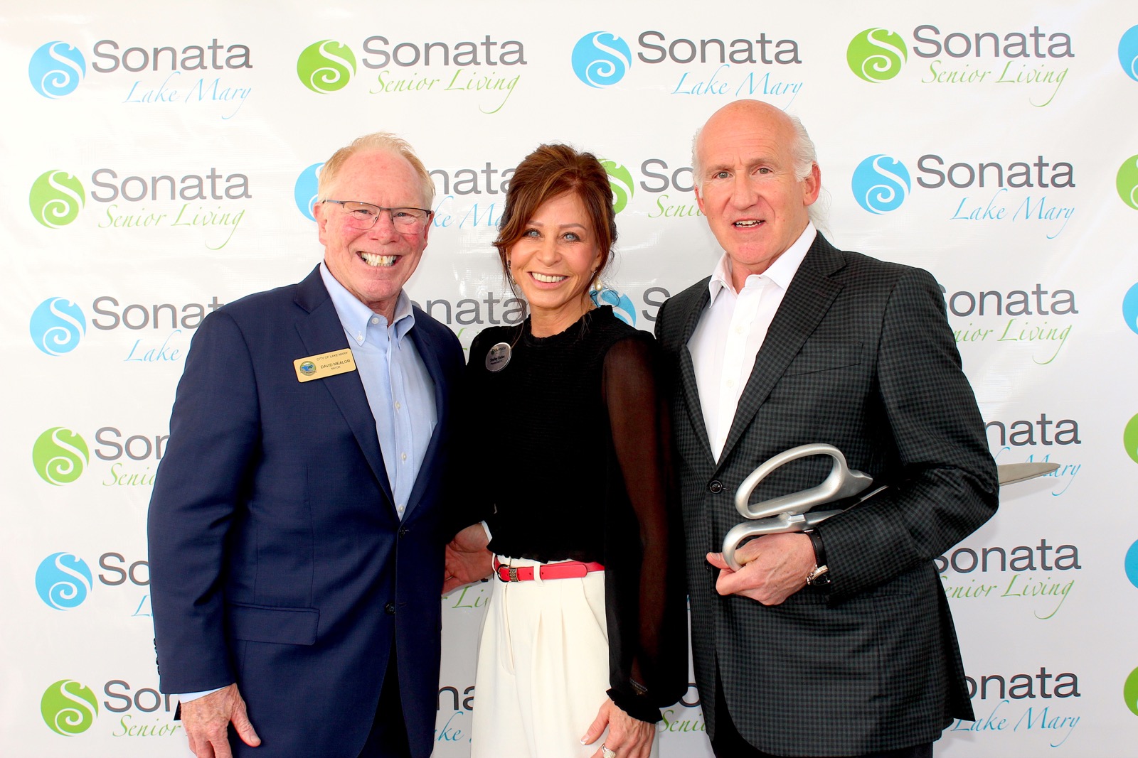 Mayor Dadiv Mealor, Shelley Esden, and Stuart Beebe